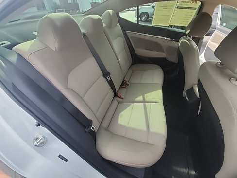 Used 2020 Hyundai Elantra SEL image 20