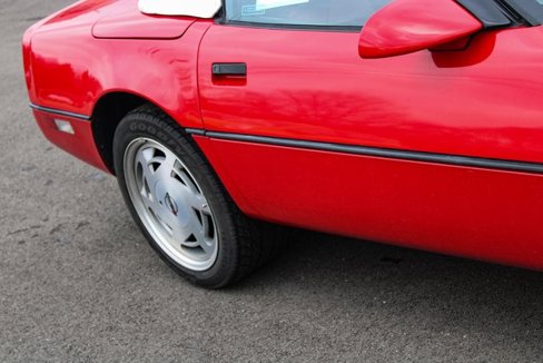 Used 1989 Chevrolet Corvette Convertible image 36