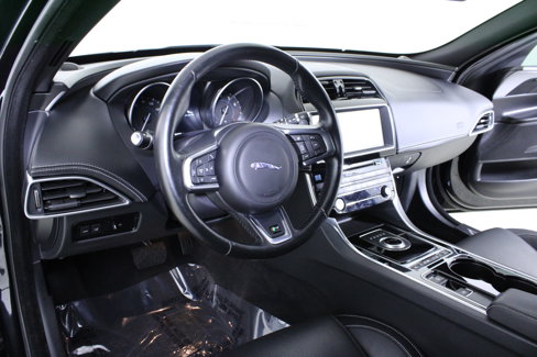 Used 2017 Jaguar XE R-Sport image 23