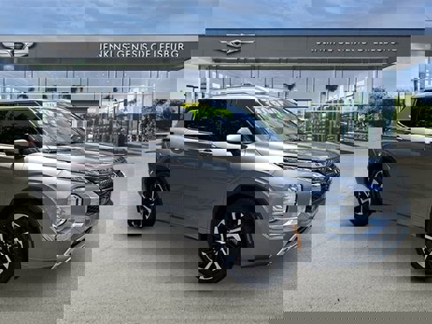 Used 2022 Mitsubishi Outlander SEL image 1