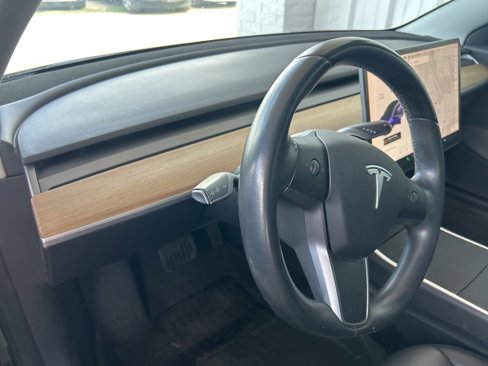 Used 2019 Tesla Model 3 Standard Range Plus image 6