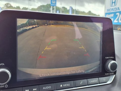 Used 2020 Nissan Sentra SR image 18