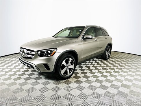 Certified 2022 Mercedes-Benz GLC 300 image 3