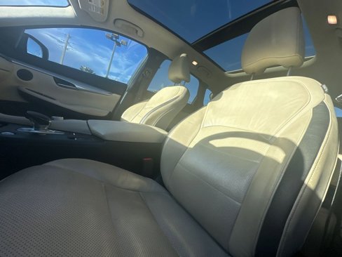 Used 2019 INFINITI QX50 Essential image 12