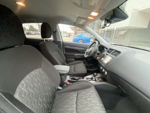 Used 2024 Mitsubishi Outlander Sport ES image 28