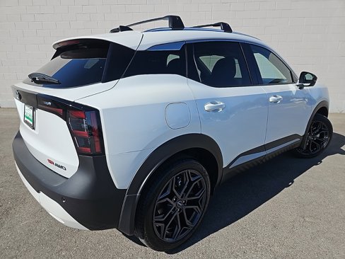 New 2026 Nissan Kicks SR w/ SR Premium Package image 4