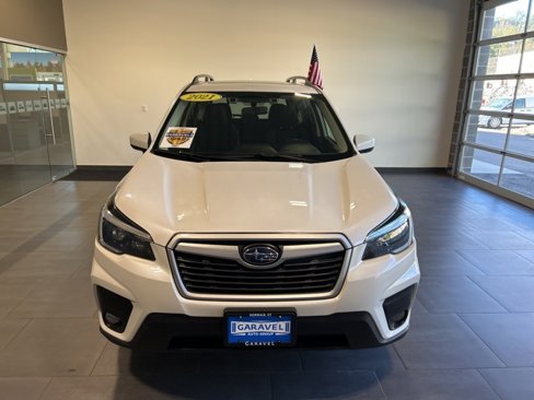 Used 2021 Subaru Forester Premium image 14