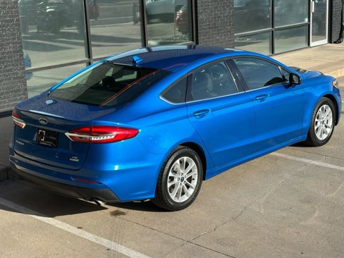 Used 2020 Ford Fusion SE image 11