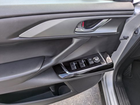 Used 2023 MAZDA CX-9 Touring image 13