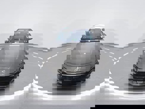 Used 2025 Hyundai Elantra SE image 3