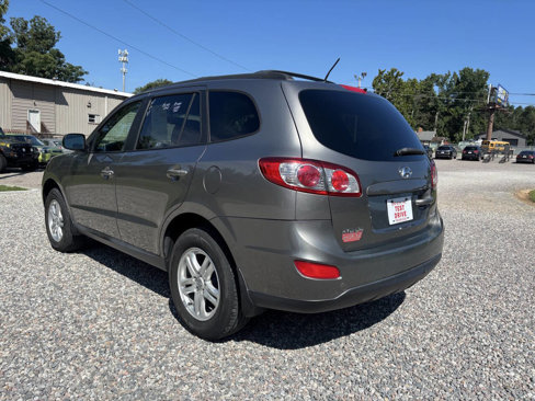 Used 2011 Hyundai Santa Fe GLS image 2