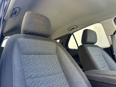 Used 2023 Chevrolet Equinox LT image 19