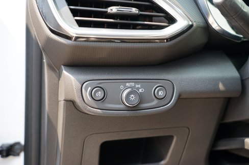 Certified 2022 Chevrolet TrailBlazer LT w/ Convenience Package image 17