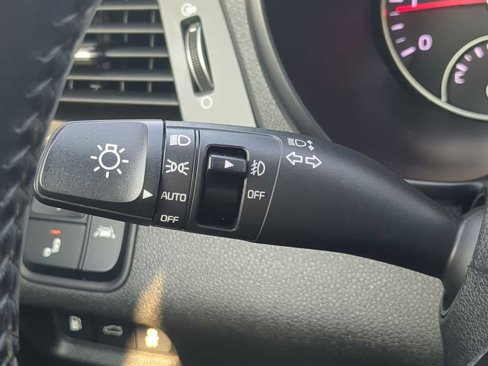 Used 2020 Kia Optima S image 26