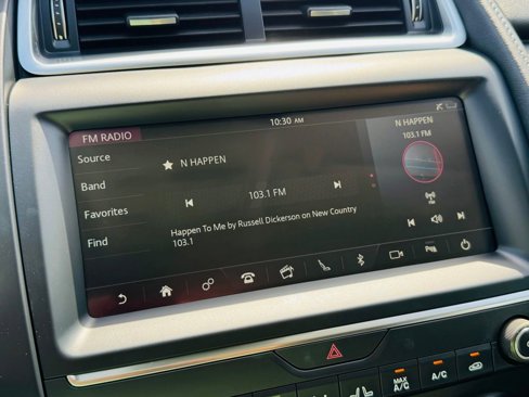 Used 2019 Jaguar E-PACE image 22