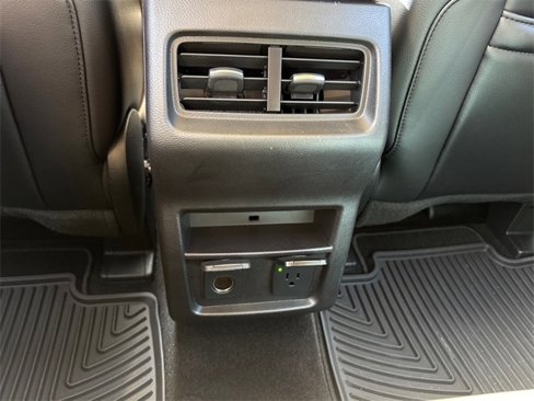 Used 2018 Ford Edge SEL w/ Equipment Group 201A image 23