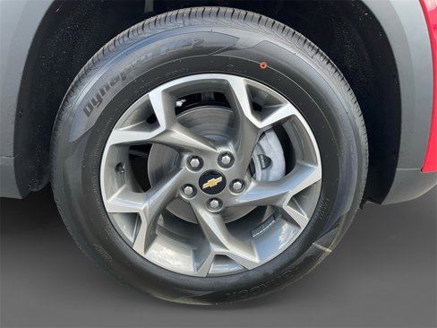 New 2026 Chevrolet Trax LT w/ Driver Confidence Package image 15