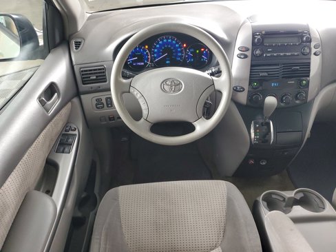 Used 2008 Toyota Sienna LE image 15