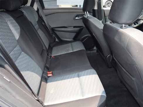 Certified 2023 Nissan Rogue SV image 27
