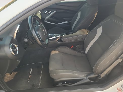 Used 2021 Chevrolet Camaro LT image 21