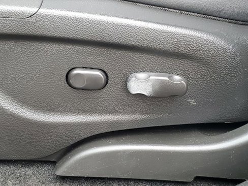 Used 2019 Buick Encore Preferred image 38