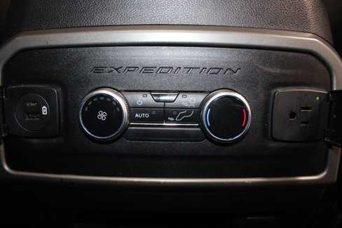 Used 2021 Ford Expedition Max XLT image 32