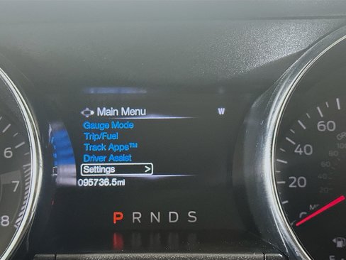 Used 2017 Ford Mustang Premium image 18