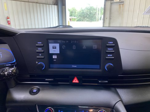 Used 2025 Hyundai Elantra Sport image 37
