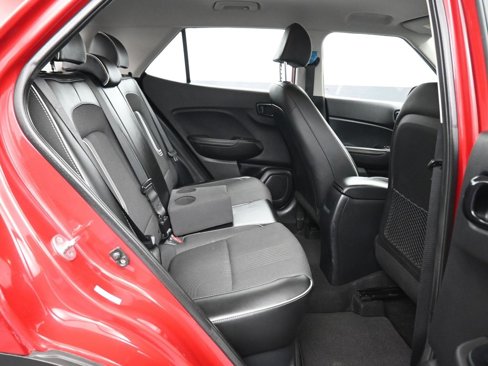 Used 2022 Hyundai Venue Limited w/ Cargo Package image 35