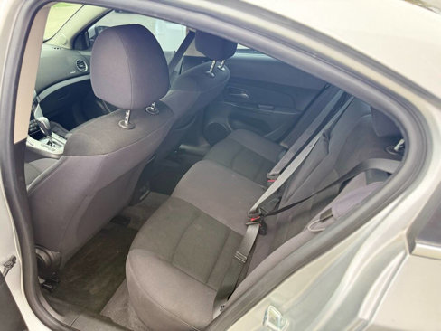 Used 2013 Chevrolet Cruze LT image 11
