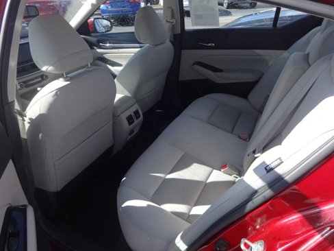 Used 2020 Nissan Altima 2.5 SV image 11