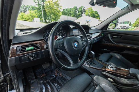 Used 2010 BMW 335i Sedan image 18