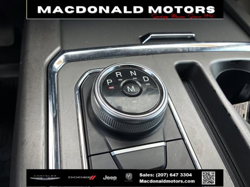 Used 2020 Ford Expedition XLT w/ FX4 Off-Road Package image 25