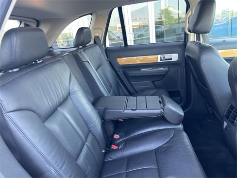 Used 2010 Lincoln MKX 2WD image 15