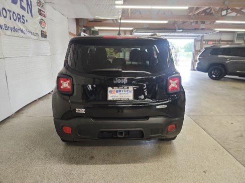 Used 2015 Jeep Renegade Latitude w/ Trailer Tow Group image 4