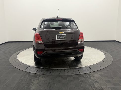 Used 2020 Chevrolet Trax LS w/ Tint and Cruise Package image 8