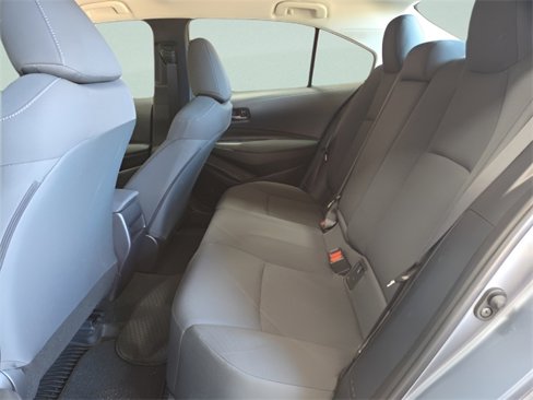 Used 2022 Toyota Corolla LE image 16