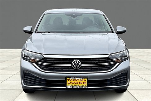 Used 2024 Volkswagen Jetta S image 3