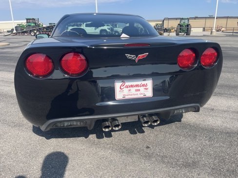 Used 2006 Chevrolet Corvette Coupe w/ Preferred Equipment Group image 12