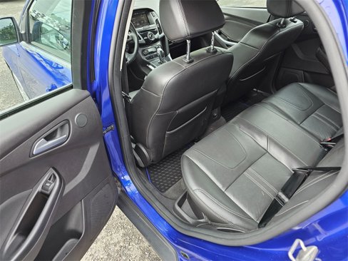 Used 2013 Ford Focus Titanium w/ Titanium Handling Pkg image 9