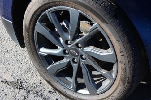 Used 2022 Chevrolet Equinox RS w/ Infotainment Package image 10