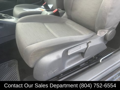 Used 2008 Volkswagen Rabbit S image 12
