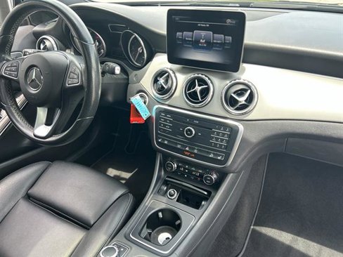 Used 2017 Mercedes-Benz GLA 250 4MATIC image 15