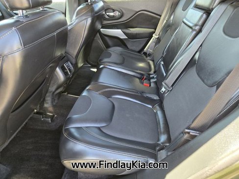 Used 2018 Jeep Cherokee Latitude Plus image 13