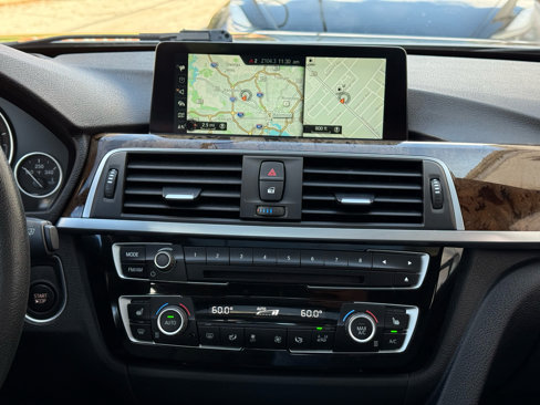 Used 2017 BMW 330e image 9