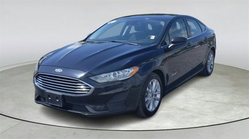 Used 2019 Ford Fusion SE image 3