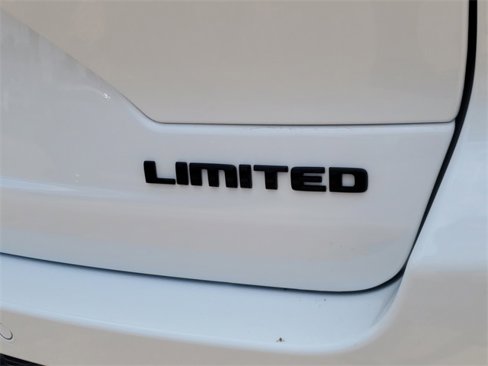 New 2025 Jeep Grand Cherokee Limited w/ Black Appearance Package image 6