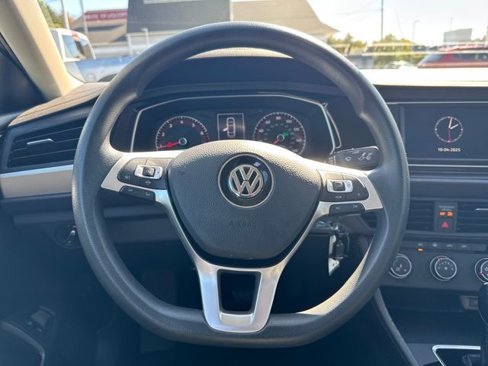 Used 2021 Volkswagen Jetta S w/ Driver Assistance Package image 17
