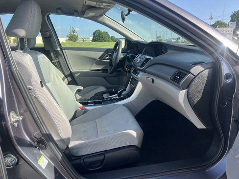 Used 2014 Honda Accord LX image 11