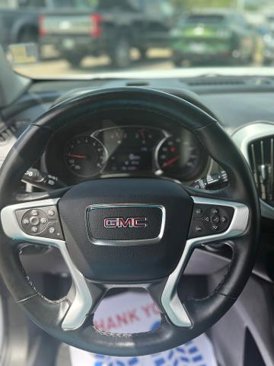 Used 2023 GMC Terrain SLT image 16